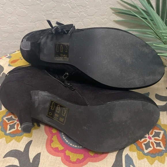 Call It Spring Size 8 booties - Picture 3 of 5